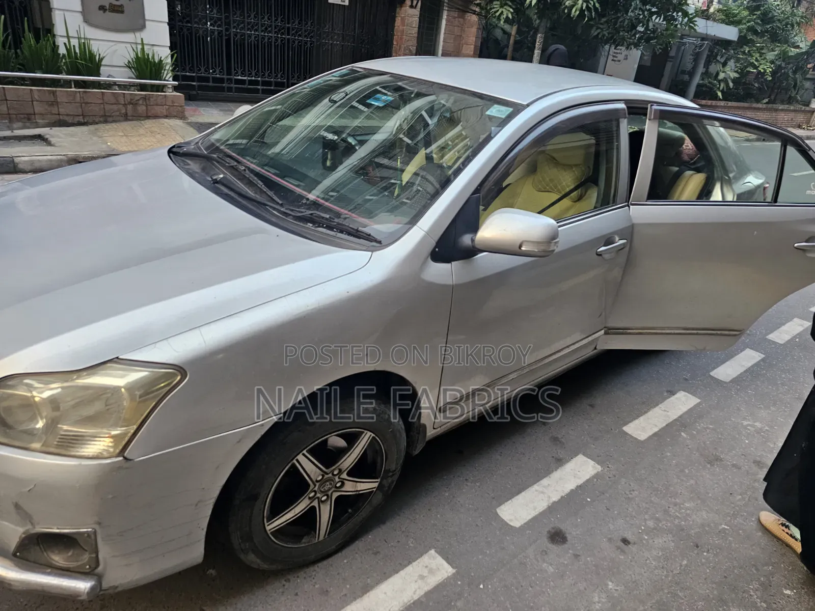 Toyota Premio 2010 Silver