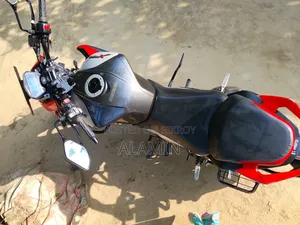 Hero Xtreme 125R 2025 Red