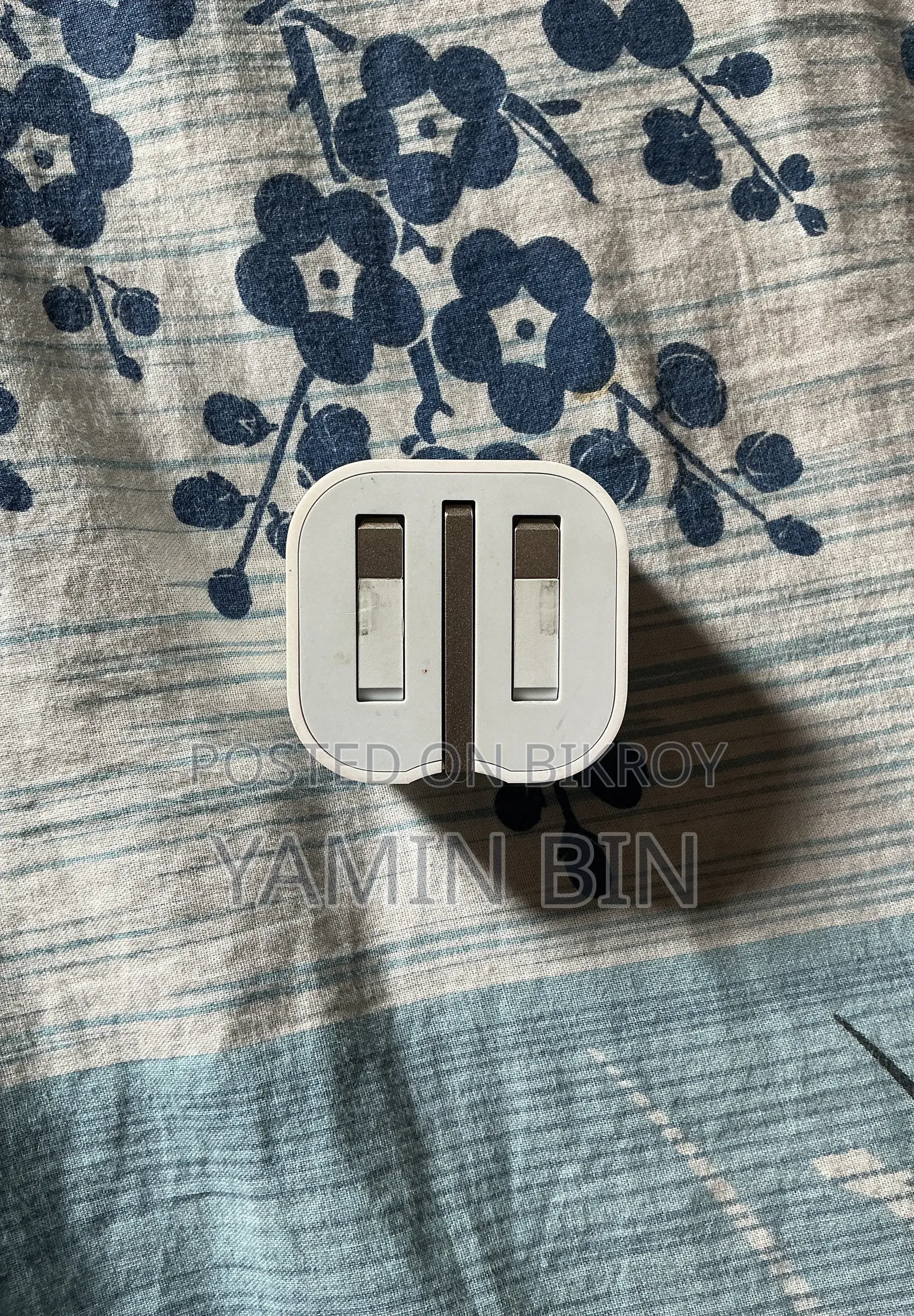 Apple Charging Adapter