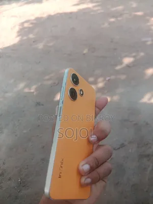 Infinix Hot 30i 128 GB Orange