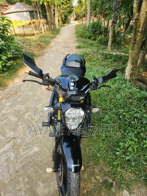 সুজুকি জিক্সার ২০২৫ কালো