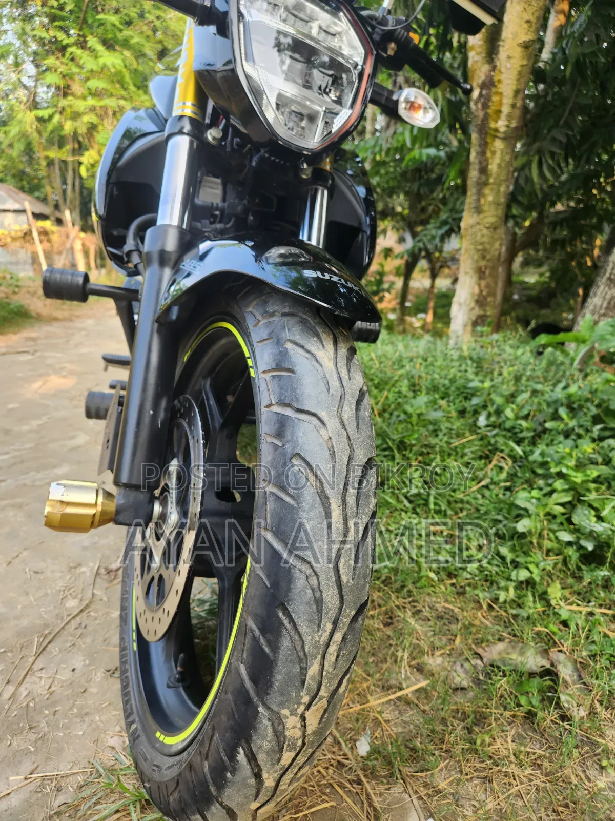 সুজুকি জিক্সার ২০২৫ কালো