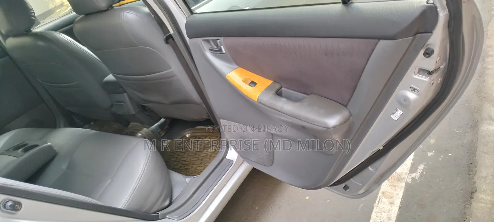 Toyota Corolla 2004 Silver