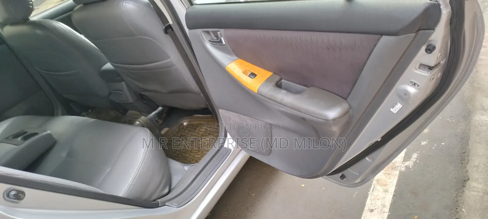 Toyota Corolla 2004 Silver