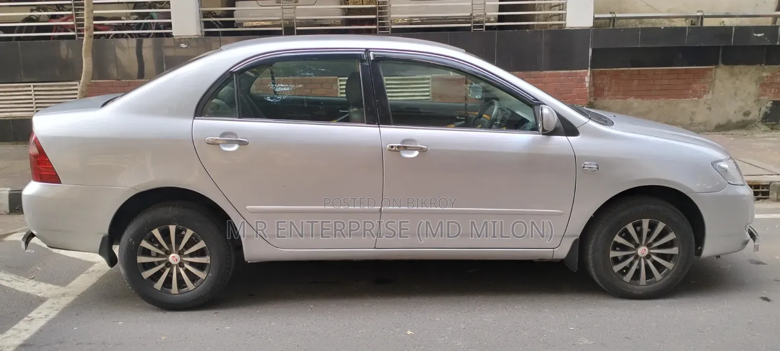 Toyota Corolla 2004 Silver