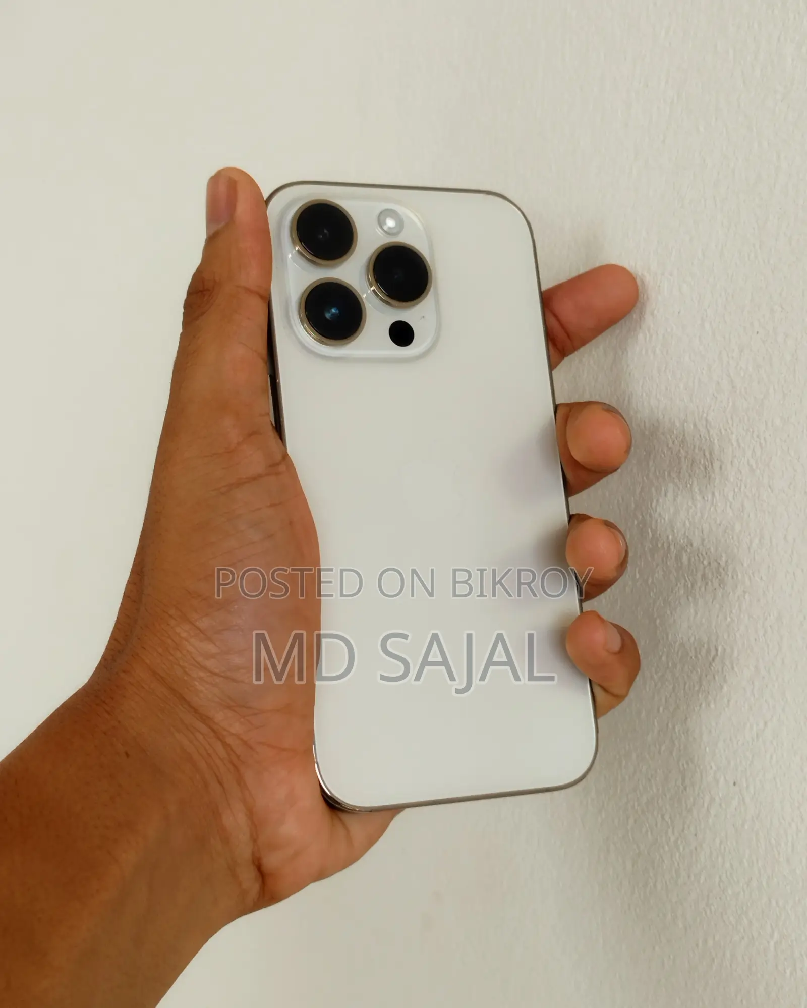 অ্যাপল আইফোন ১৪ প্রো ২৫৬ জিবি গোল্ড
