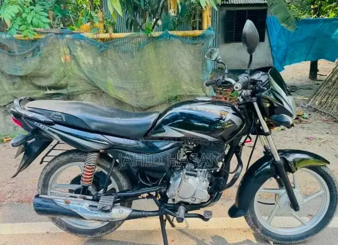 বাজাজ প্লাটিনা ১০০ ২০২১ কালো