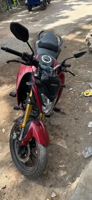 Honda Hornet 2.0 2025 Red