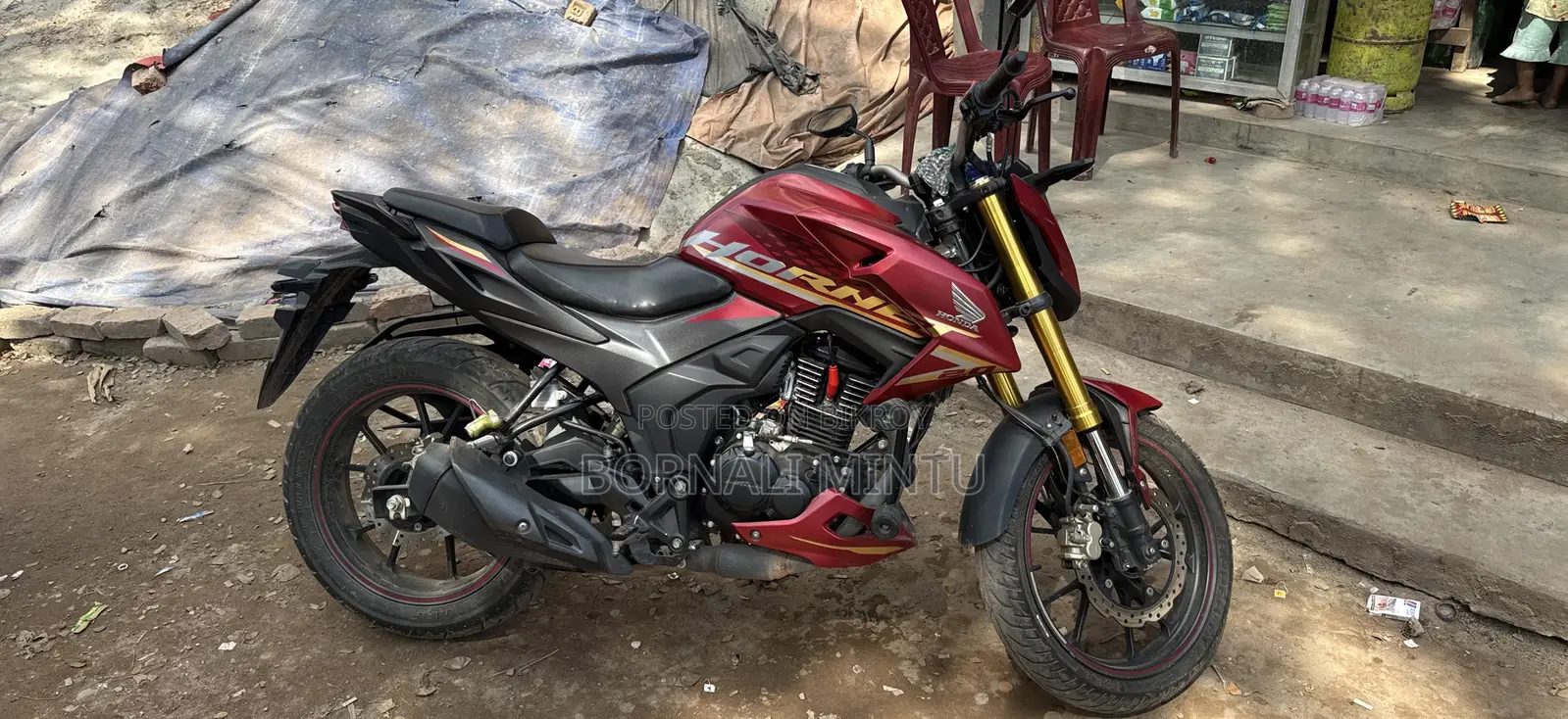 Honda Hornet 2.0 2025 Red