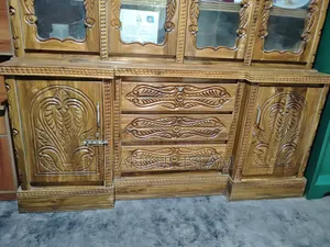 বিক্রয় করা হবে, ওয়াল কেবিনেট আকাশি কাঠের