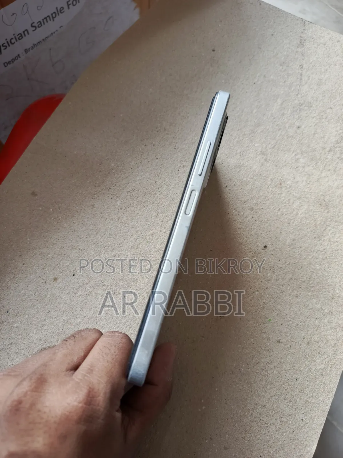 সিম্ফনি ইনোভা ৩০ ১২৮ জিবি
