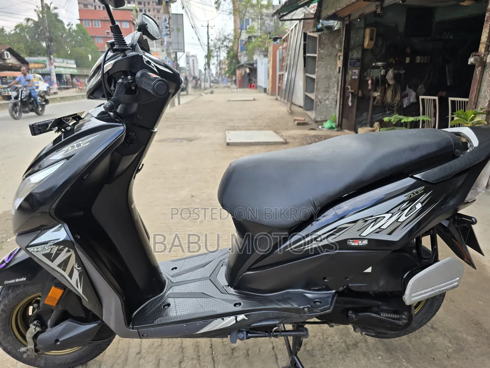 হোন্ডা ডিও ২০২২ কালো