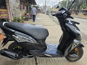 হোন্ডা ডিও ২০২২ কালো