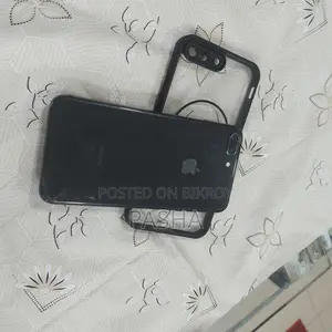 অ্যাপল আইফোন ৮ প্লাস ৬৪ জিবি ব্ল্যাক
