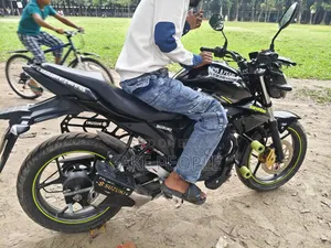 New Suzuki Gixxer 2025 Black