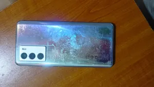 iQOO 128 GB