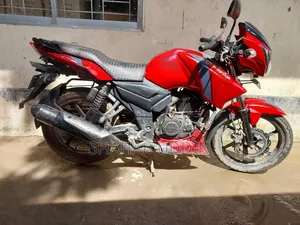 TVS Apache RTR 160 2V 2015 Red