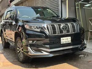 টয়োটা ল্যান্ড ক্রুজার ৭৬ সিরিজ ২০২০ কালো