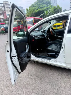 টয়োটা অ্যালিয়ন ২০১৭ পার্ল