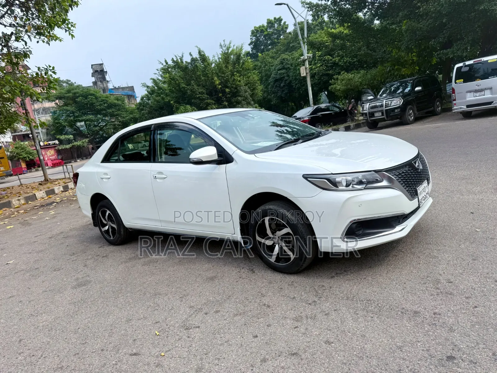 টয়োটা অ্যালিয়ন ২০১৭ পার্ল