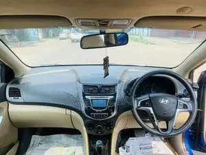 Hyundai Accent 2012 Blue