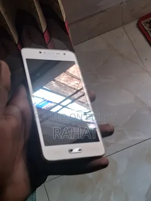 Samsung Galaxy Grand Prime Plus 8 GB Gold