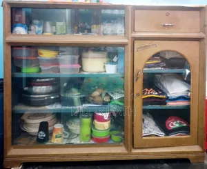 স্টিল শোকেস