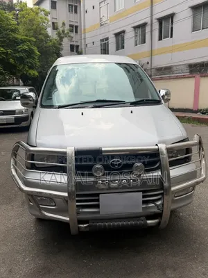 Toyota Noah 2.0 AWD (8 Seater) 2005 Silver