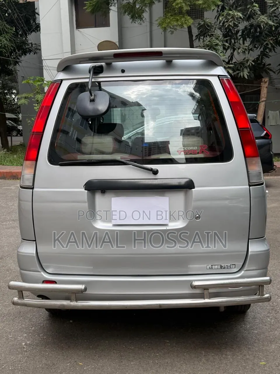 Toyota Noah 2.0 AWD (8 Seater) 2005 Silver