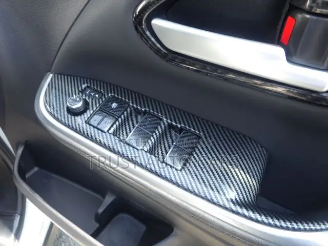 Toyota Voxy 2022 Pearl