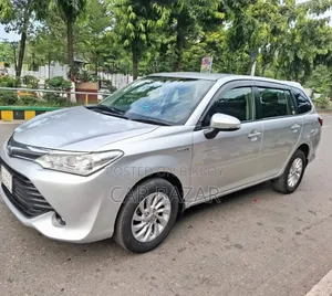 টয়োটা করোল্লা ফিল্ডার ১.৫ হাইব্রিড এফডব্লিউডি ২০১৬ সিলভার