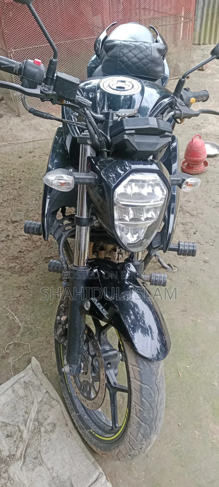 সুজুকি জিক্সার ২০২৩ ব্ল্যাক
