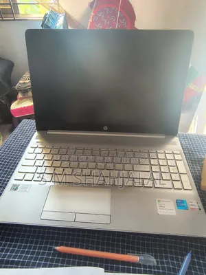 Laptop HP 15S 8GB Intel Core i5 HDD 1T