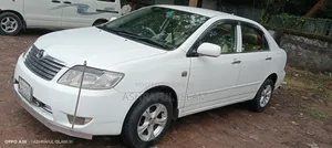 টয়োটা করোল্লা ২০০৫ সাদা
