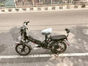 Gilera 124 5V 2024 Black