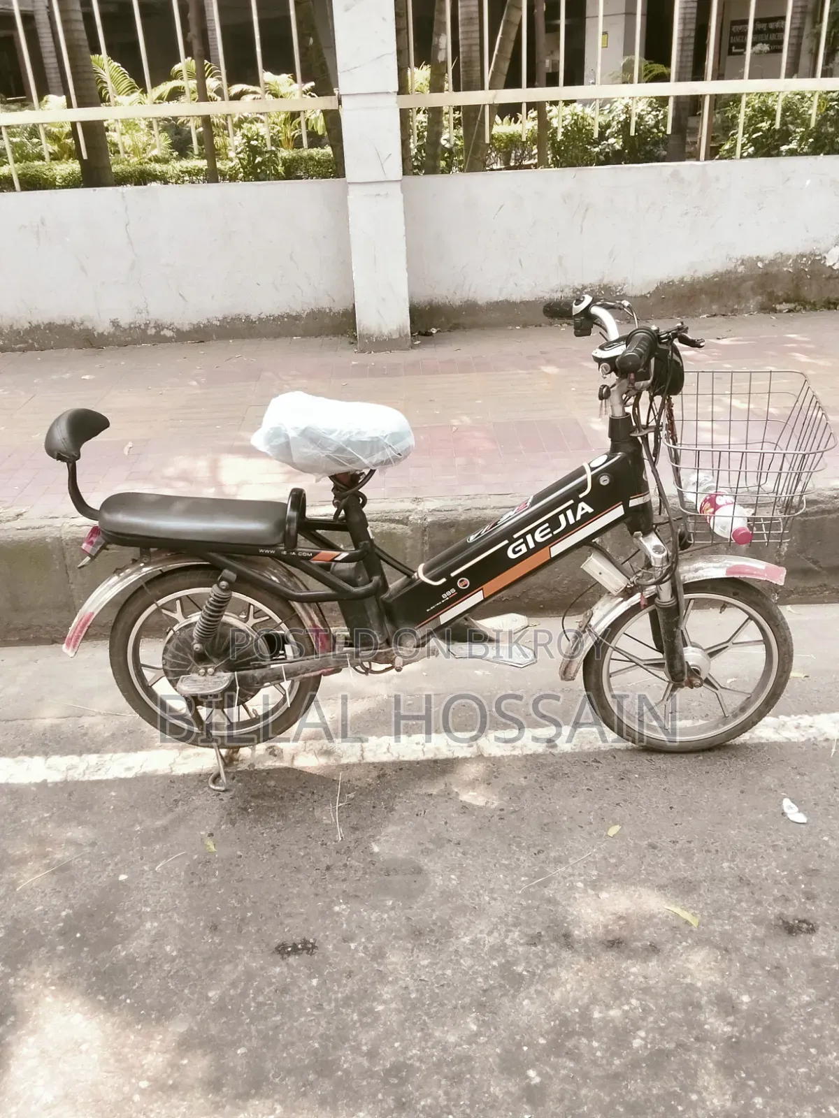 Gilera 124 5V 2024 Black