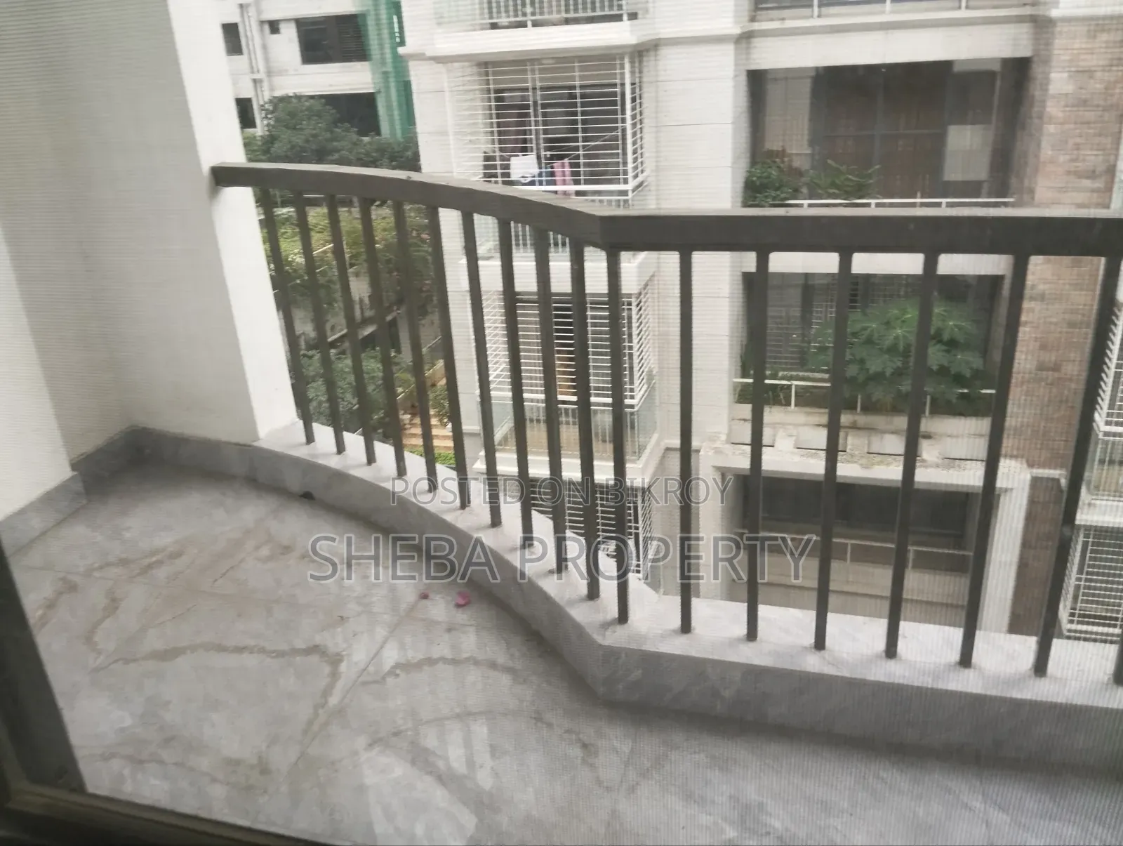 গুলশানে ৩ বেডরুমের অ্যাপার্টমেন্ট ভাড়া দেওয়া হবে