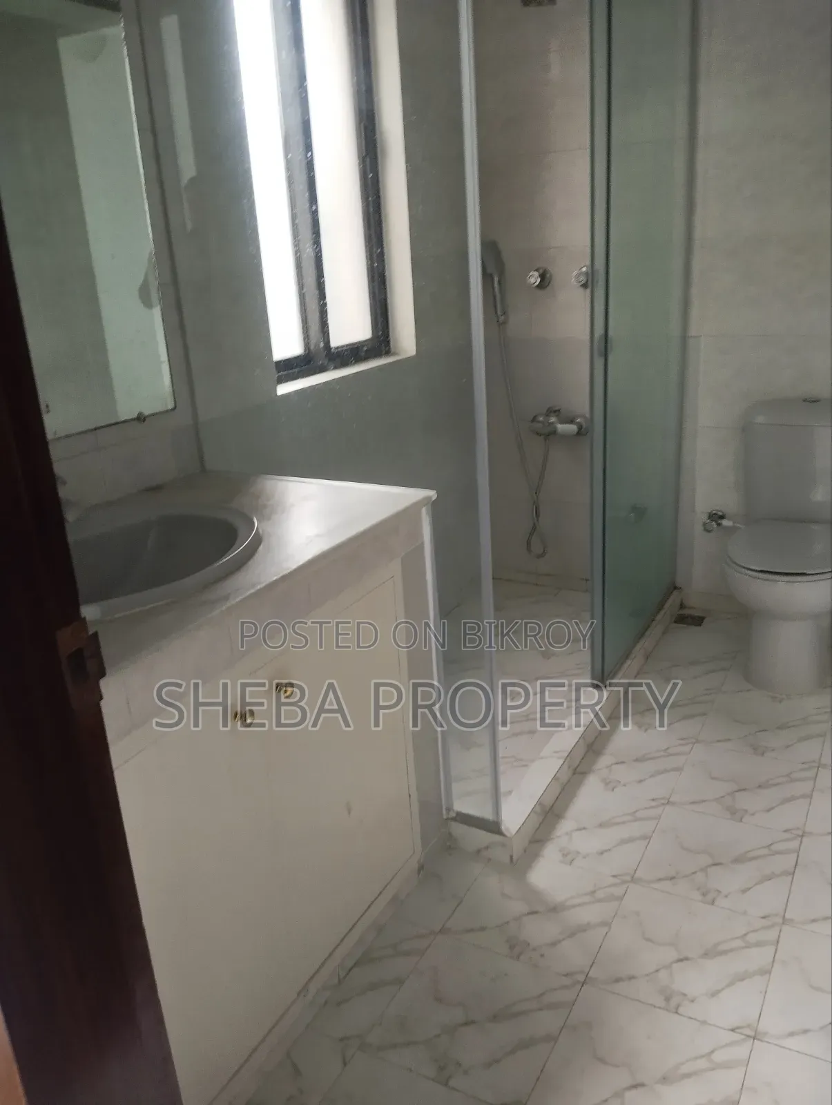 গুলশানে ৩ বেডরুমের অ্যাপার্টমেন্ট ভাড়া দেওয়া হবে