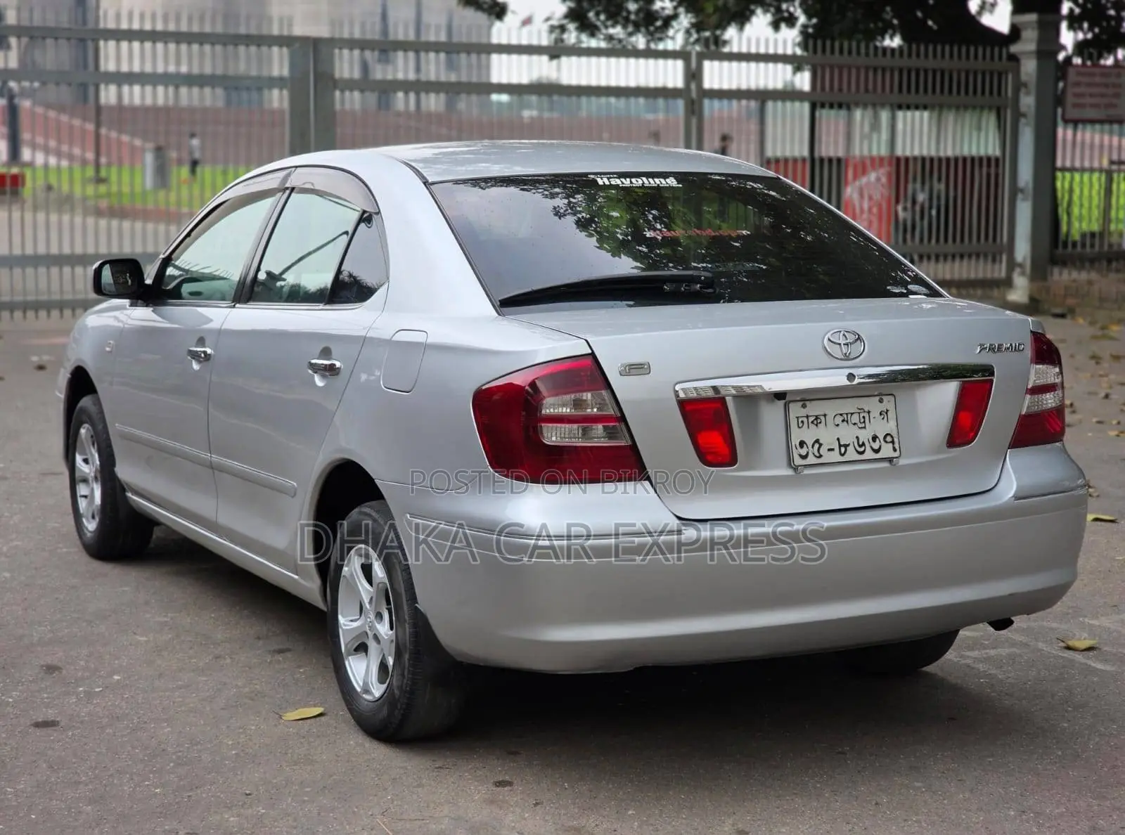 টয়োটা প্রিমিও ২০০৭ সাদা