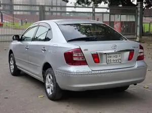 টয়োটা প্রিমিও ২০০৭ সাদা