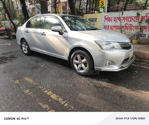 টয়োটা অ্যাক্সিও ১.৫ জি টু-হুইল ড্রাইভ ২০১৩ সিলভার