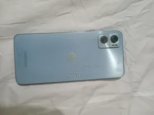 মোটোরোলা মোটো ই২২ ৬৪ জিবি সিলভার