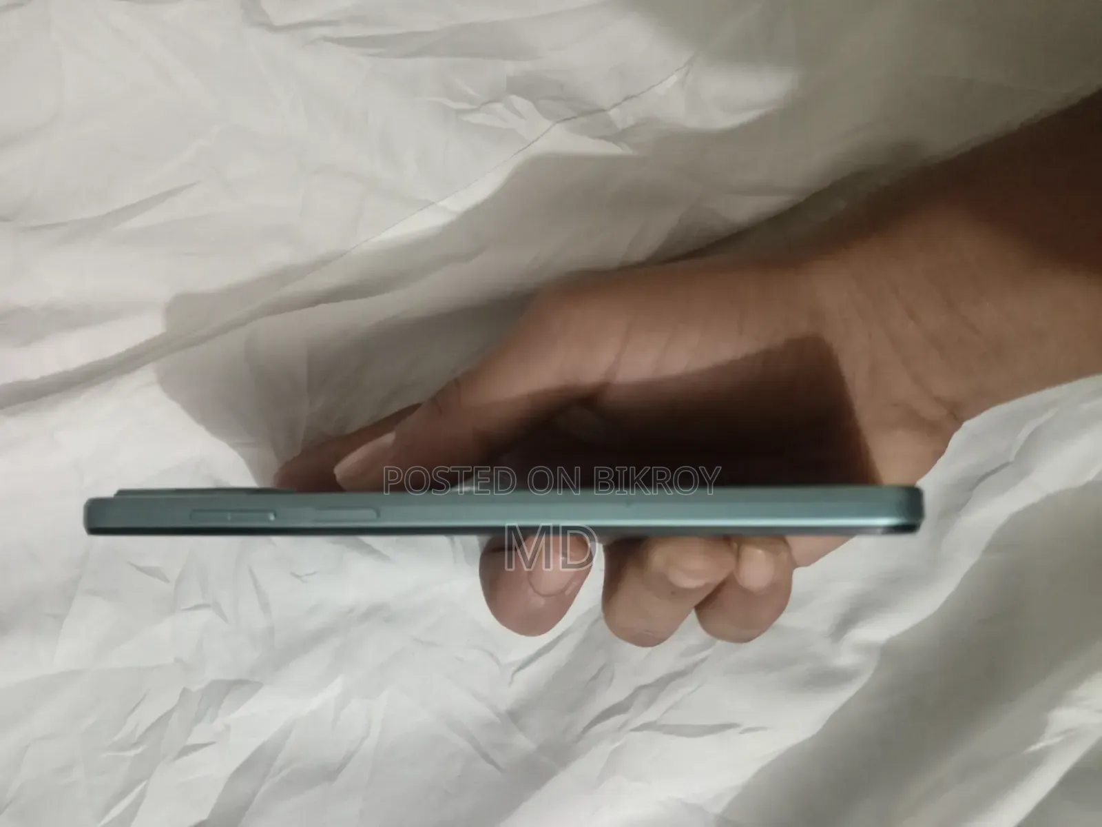 মোটোরোলা মোটো ই২২ ৬৪ জিবি সিলভার