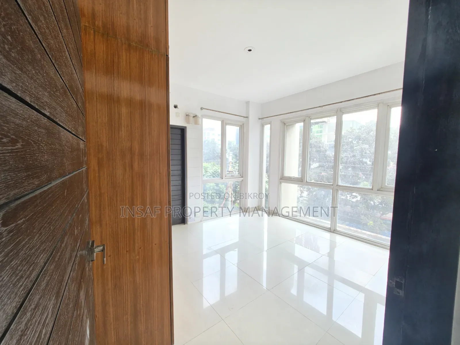 2300Sqft New Building for Office Space Rent Baridhara Diplomatic Zone