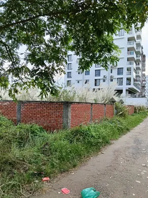 Block-M, 4+4=8 Katha North Face Plot Sale