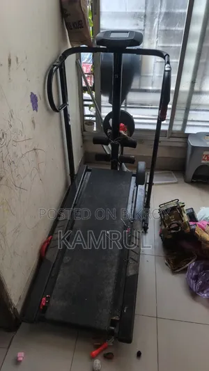 ট্রেডমিল কালো