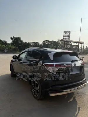 হোন্ডা ভেজেল ১.৫ হাইব্রিড ২ডব্লিউডি ২০১৬ কালো