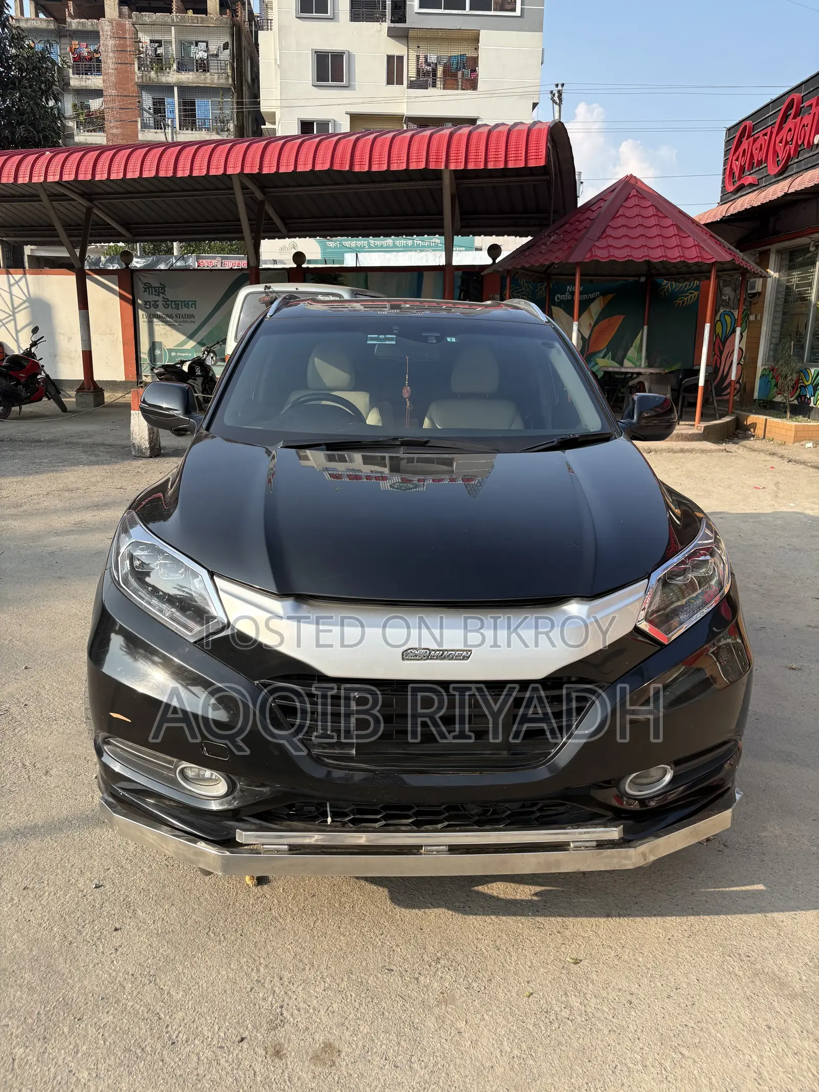 হোন্ডা ভেজেল ১.৫ হাইব্রিড ২ডব্লিউডি ২০১৬ কালো
