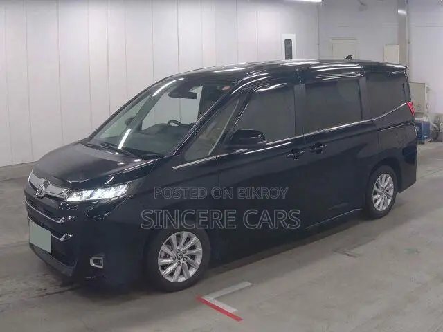 Toyota Noah 2022 Black