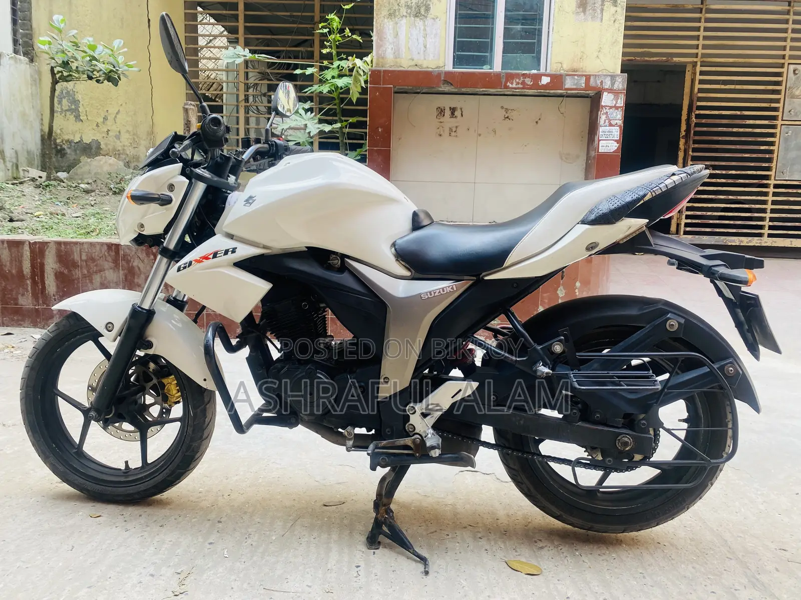 Suzuki Gixxer 2015 White